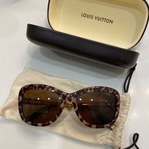 Louis Vuitton sunglasses 🥰❤️❤️
